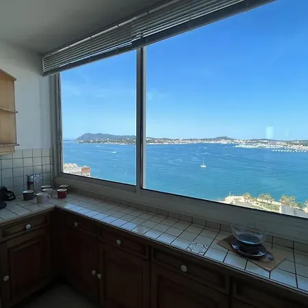 Panorama Exceptionnel Pour Ce T4 En Bord De Apartament Tulon
