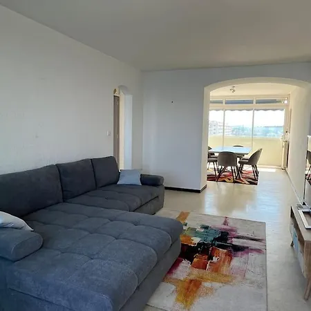 Panorama Exceptionnel Pour Ce T4 En Bord De *