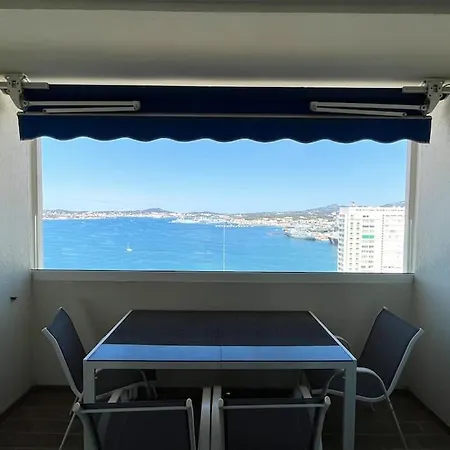 Panorama Exceptionnel Pour Ce T4 En Bord De *